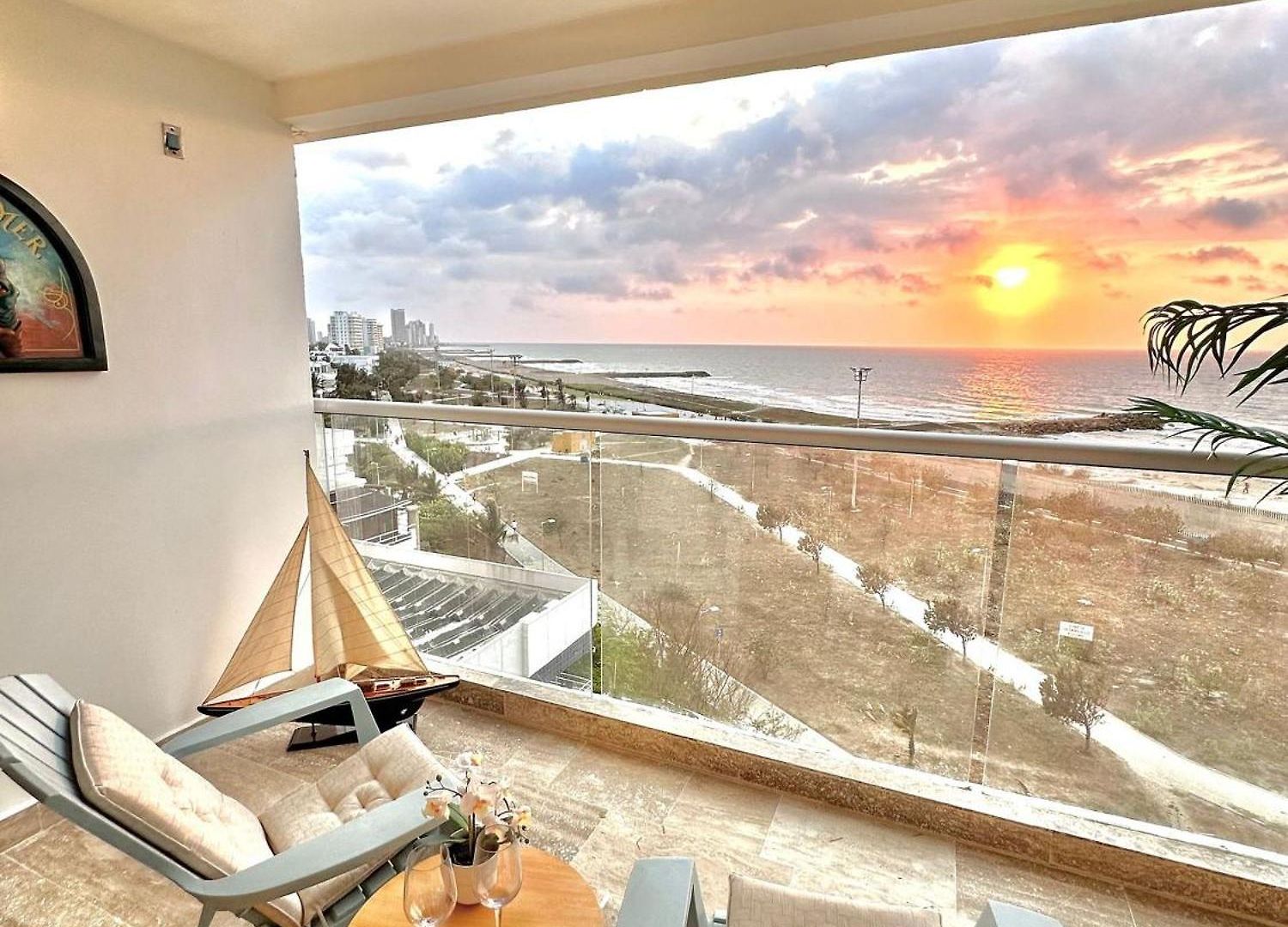 Apartamento Vip Frente Al Mar | Piscinas Y Puesta Sol Cb715 *