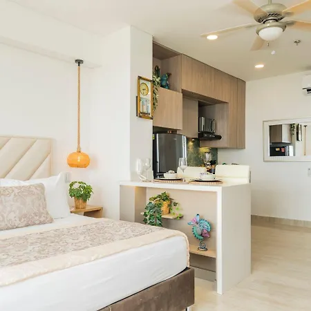 Apartamento Vip Frente Al Mar | Piscinas Y Puesta Sol Cb715 *