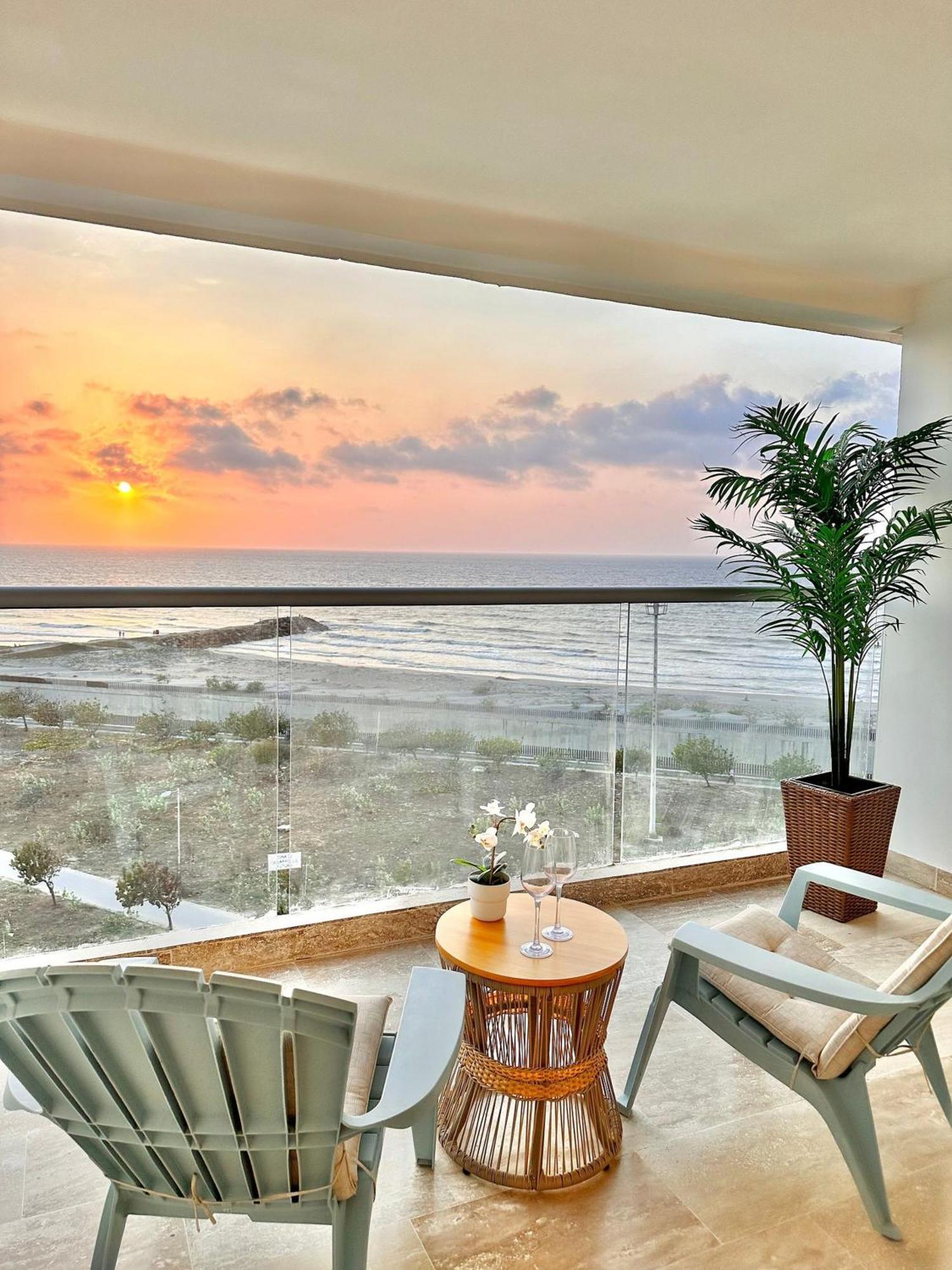 Apartamento Vip Frente Al Mar | Piscinas Y Puesta Sol Cb715